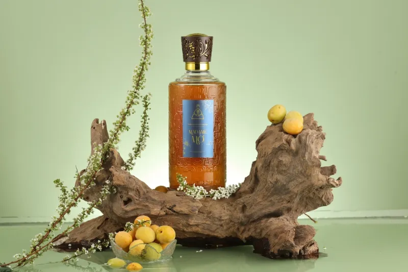 Rượu Mơ đến từ thương hiệu Mẫu